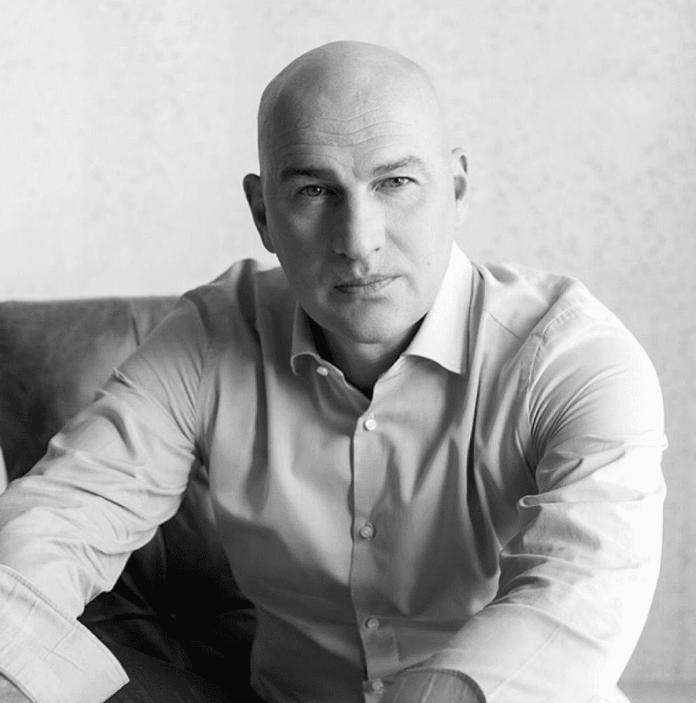 Photos of similar trainers